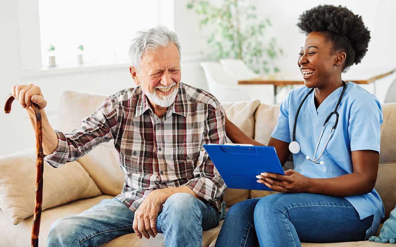 How-InHome-Senior-Care-Supports-Independence-and-Well-Being-for-Aging-Parents
